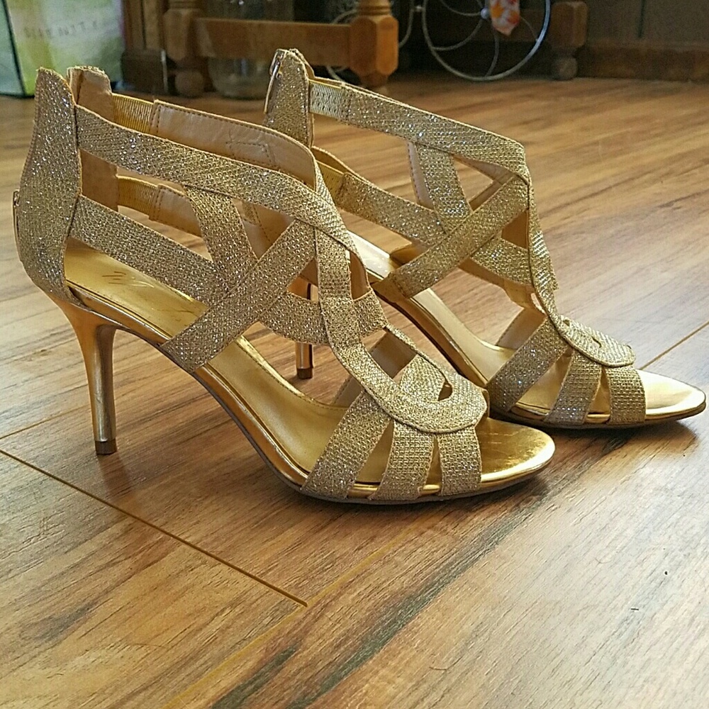 Marc Fisher Gold Heels